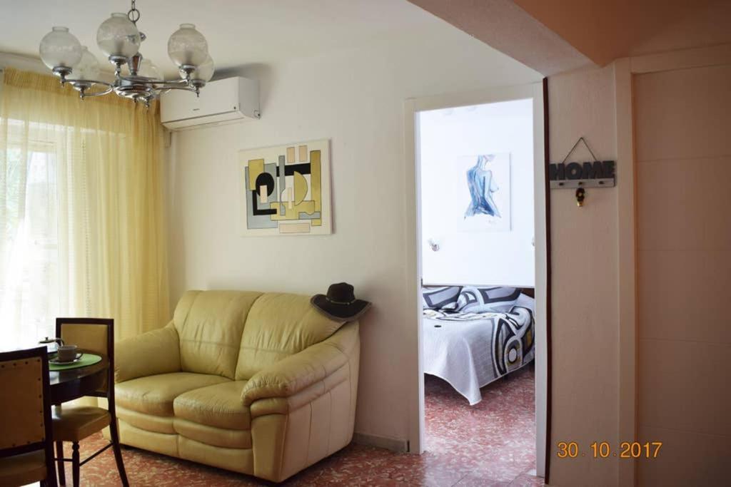 Apartamento En El Centro De Alicante Exterior photo