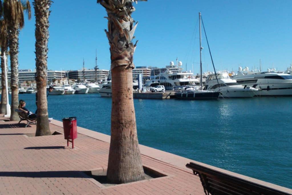 Apartamento En El Centro De Alicante Exterior photo